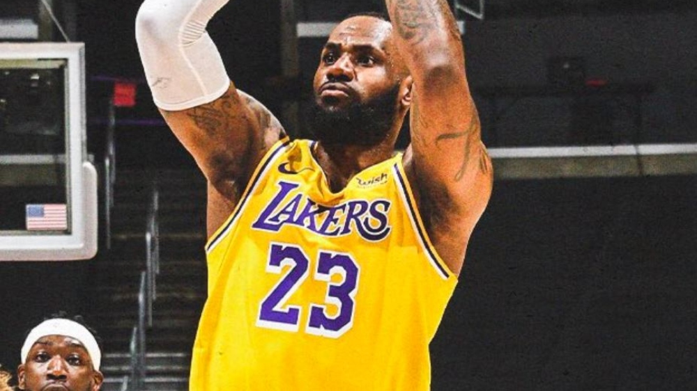 lebron 1