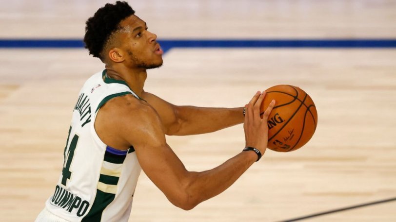 antetokounmpo25