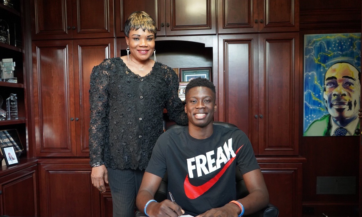 Antetokounmpo 1