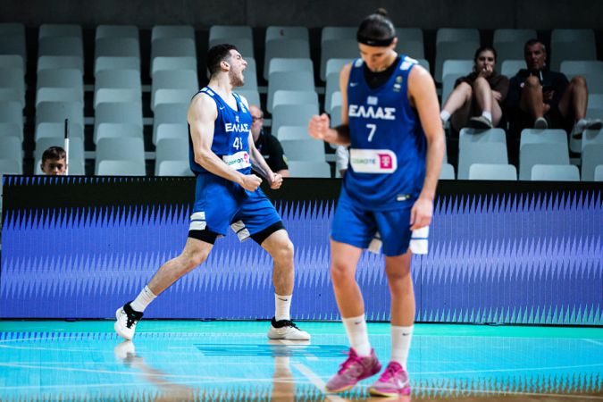 Οι Νέοι στους "8" της Ευρώπης, παίζουν απόψε με τη Σερβία.